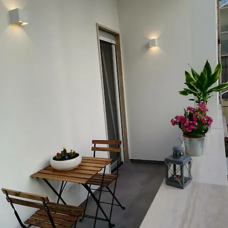 Dimora San Ferdinando 2 Apartment Bari Exterior photo